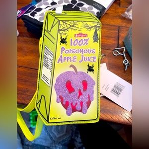NWT HARD TO FIND! Betsey Johnson Crossbody Poisonous Apple Juice Crossbody purse